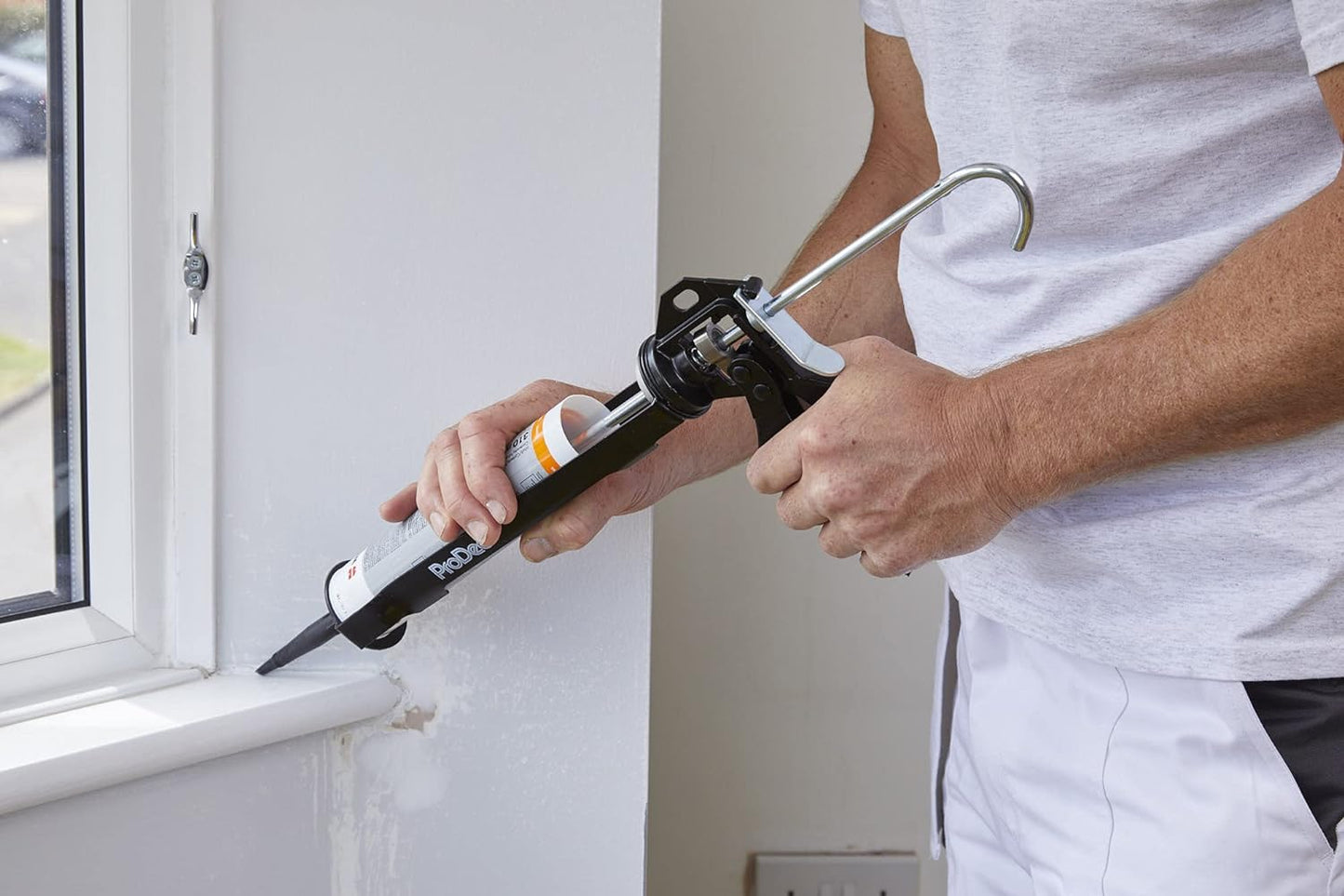 Protec Advance Caulk/Adhesive Gun