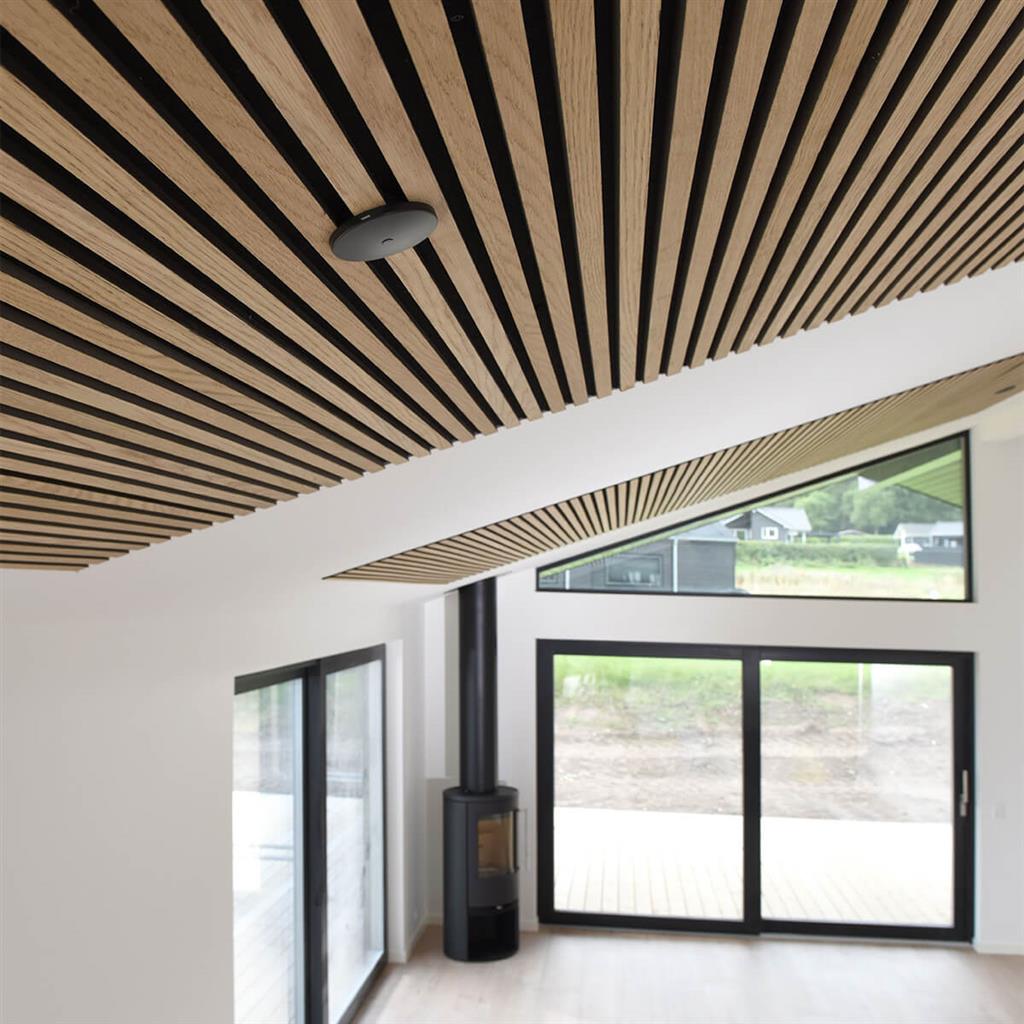 Acoustic Wall Panelling: Light Oak